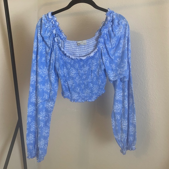 Urban Outfitters crop smocked long sleeve‎ blouse M - Picture 1 of 8